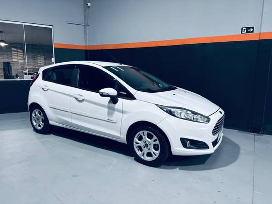 FORD FIESTA 1.6 SEL HATCH 16V FLEX 4P MANUAL